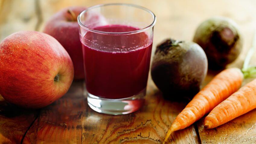 You are currently viewing Beba Este Suco Caseiro Para Melhorar Sua Saúde e Prevenir Centenas De Doenças!