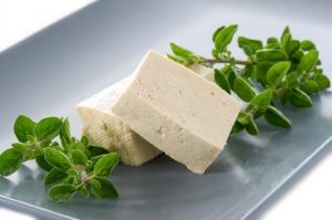 Leia mais sobre o artigo Receita de queijo vegano fácil, rápido e econômico