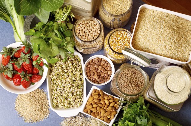 You are currently viewing 5 Alimentos vegetais ricos em proteínas que não pode faltar na mesa de um vegano
